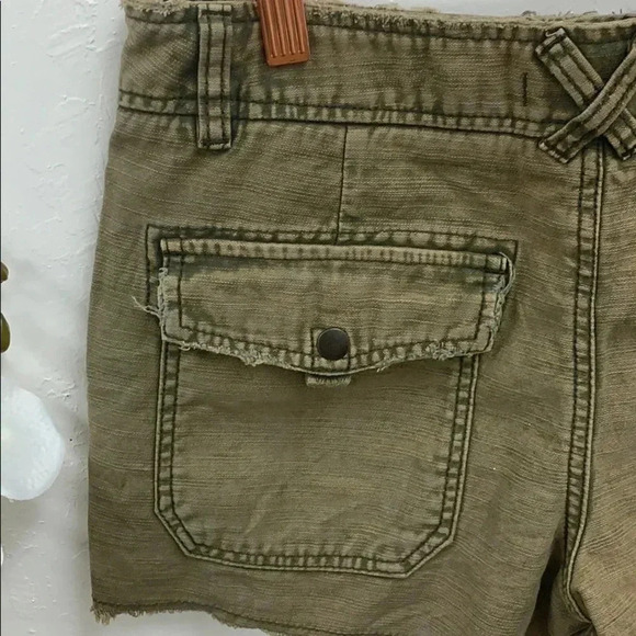 Free People Women’s Shorts size 2 - Picture 4 of 5